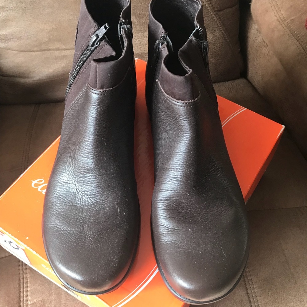 New Easy Spirit Ankle Booties/Boots Dark Brown 10